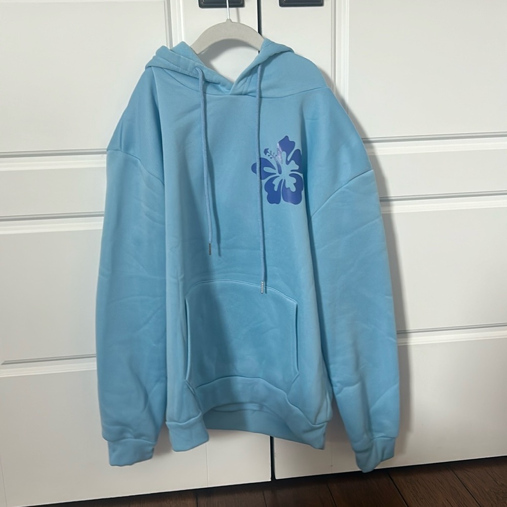 Blue beachy sweatshirts